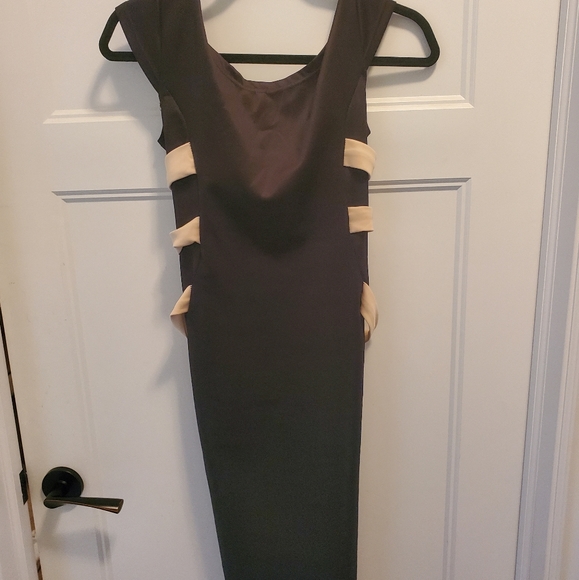 NWOT Women's M/L Open Back Dress with Beige - Picture 3 of 3